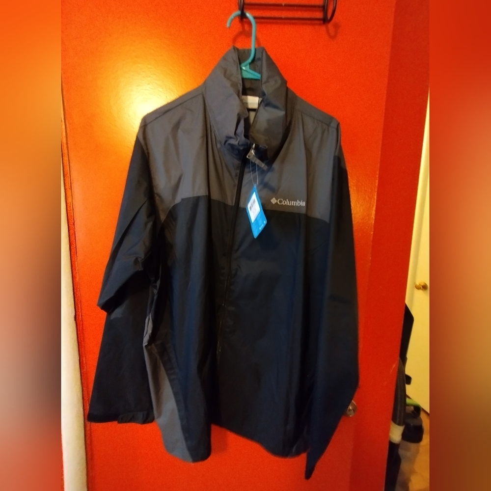 Men's Columbia Grey and Black rain Jacket